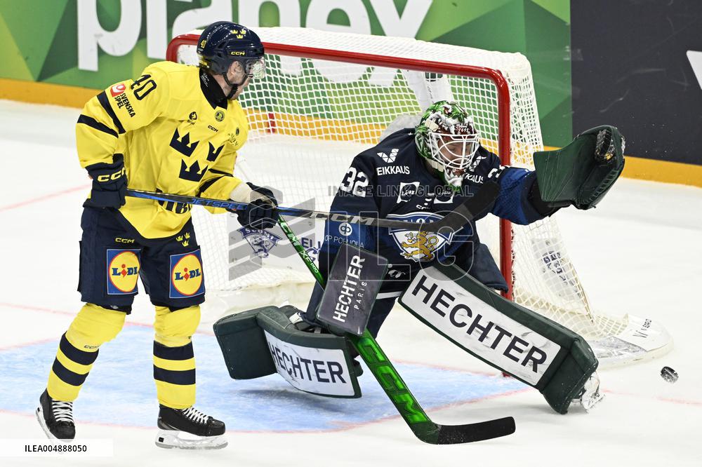 Euro Hockey Tour 2025 in Tampere, Finland - Finland vs. Sweden