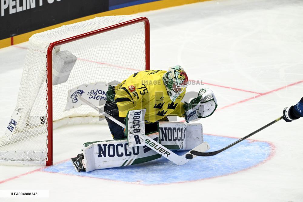 Euro Hockey Tour 2025 in Tampere, Finland - Finland vs. Sweden