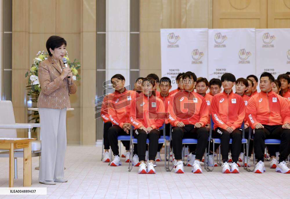 Tokyo governor meets Deaflympics athletes