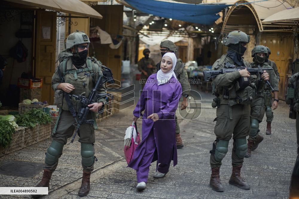 Settlers Storm Hebron Old City - Palestine