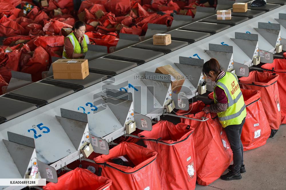 Courier Logistics