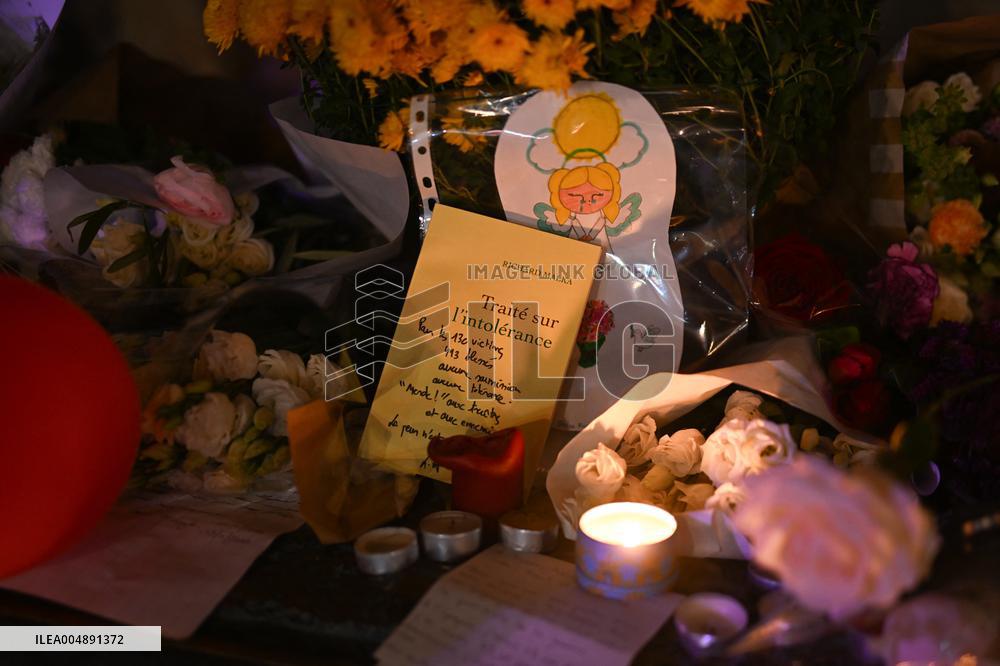 Tribute to November 13 at Republique Square - Paris