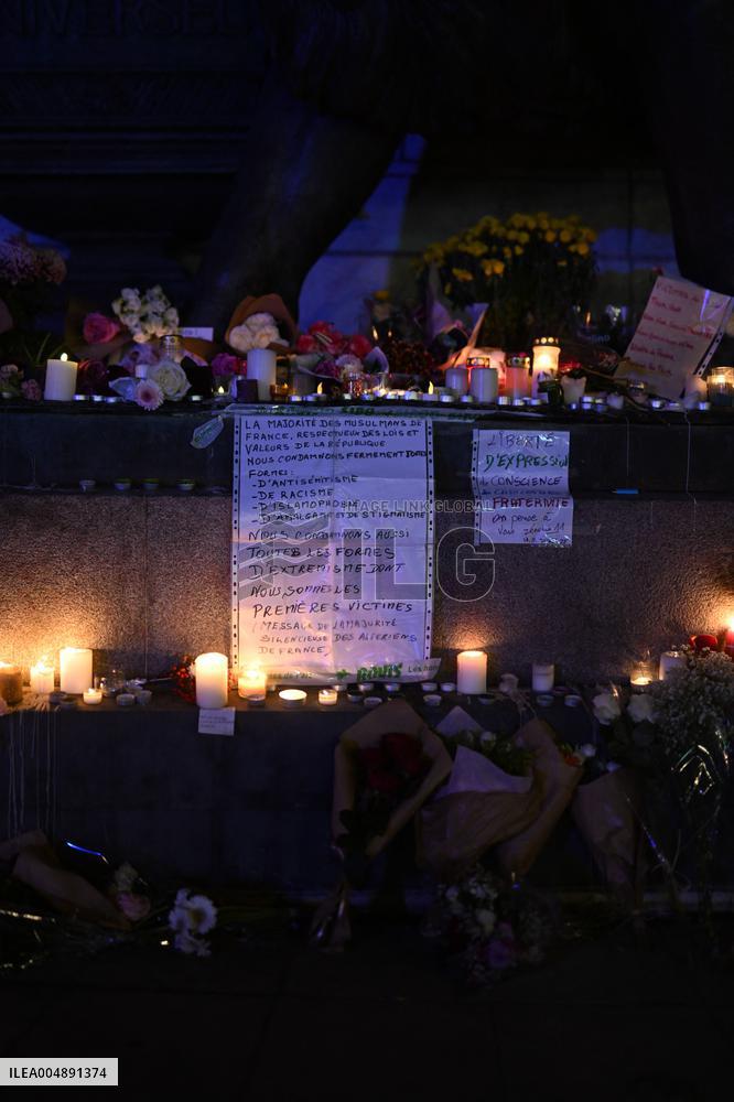 Tribute to November 13 at Republique Square - Paris