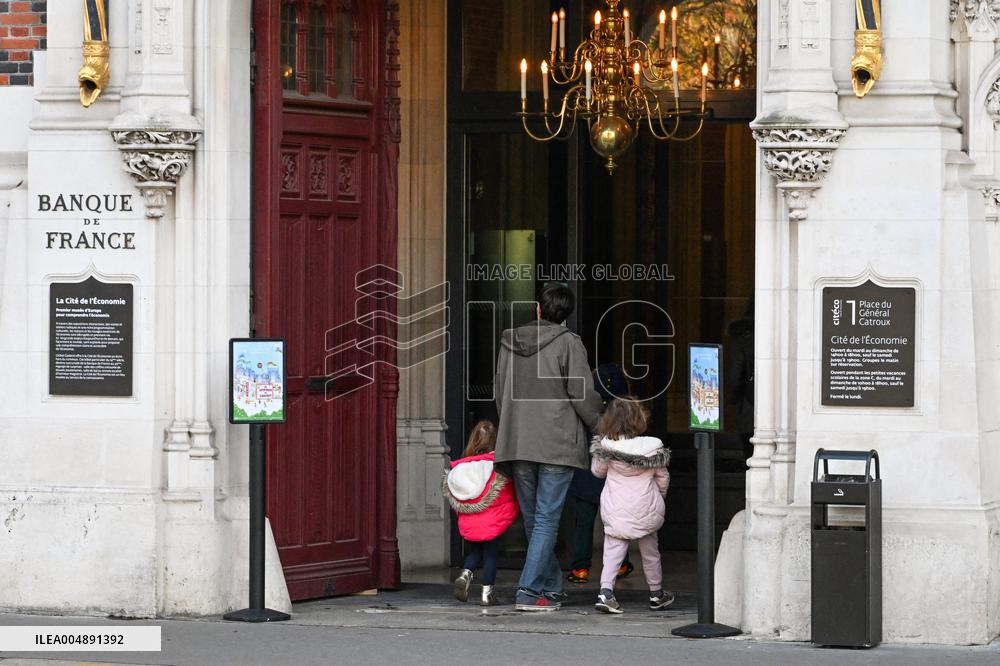 The Mysteries of Money Exhibition For Children - Paris