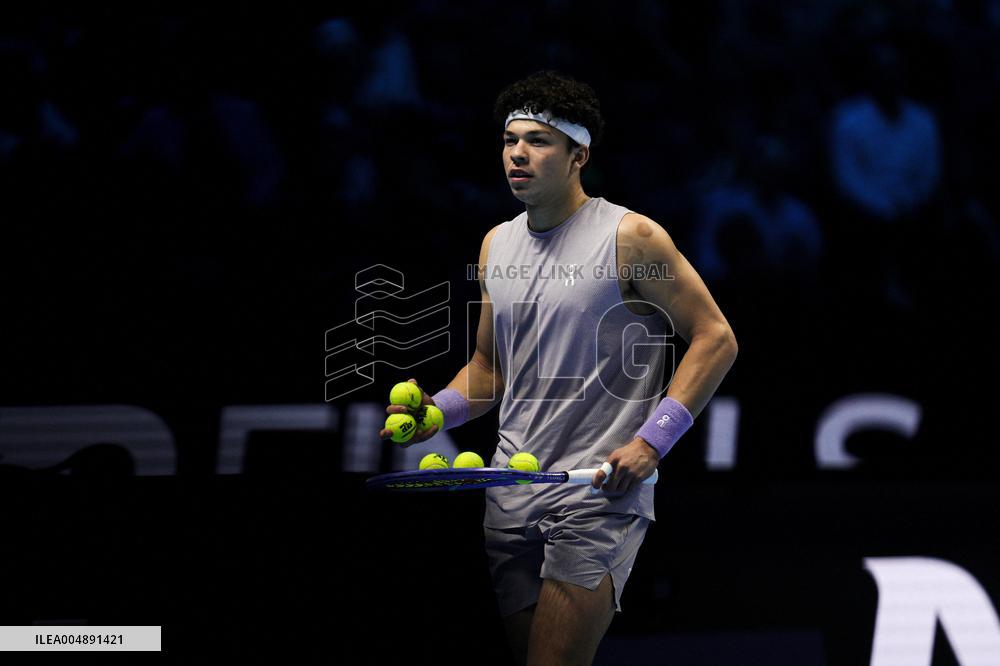 2025 Nitto ATP Finals -Ben Shelton v Alexander Zverev - Torino