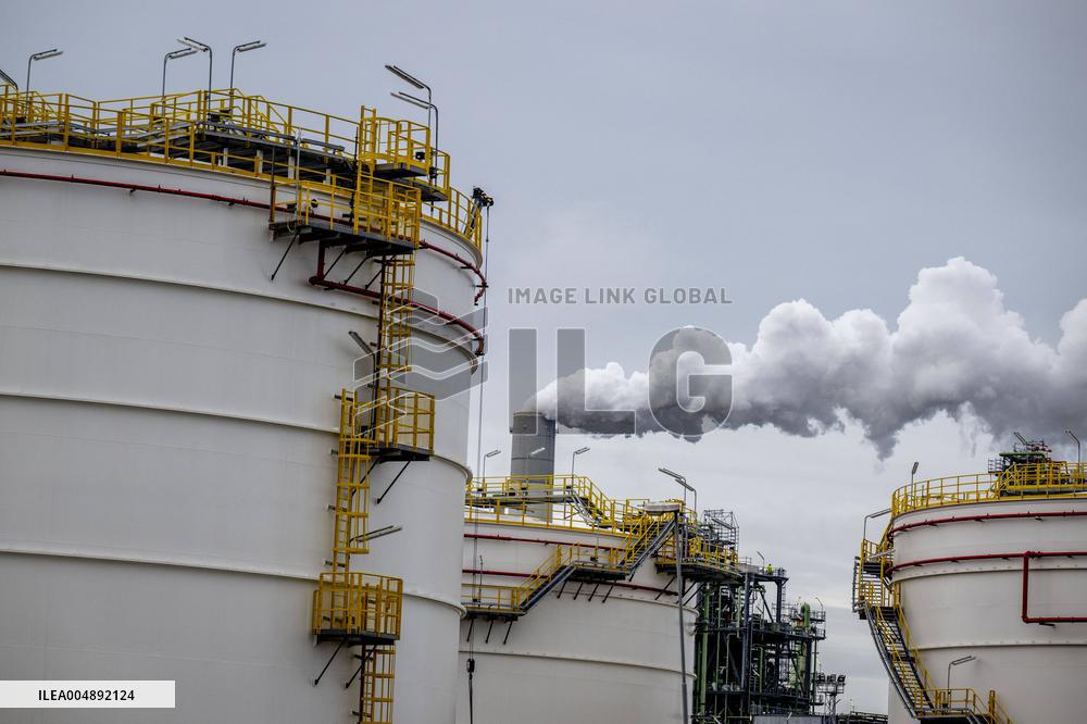 Illustration - Port of Rotterdam - Netherlands