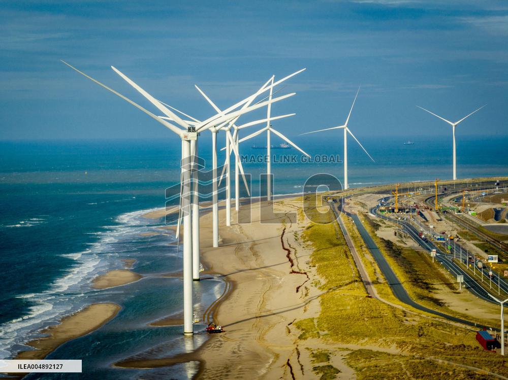 Illustration - Port of Rotterdam - Netherlands