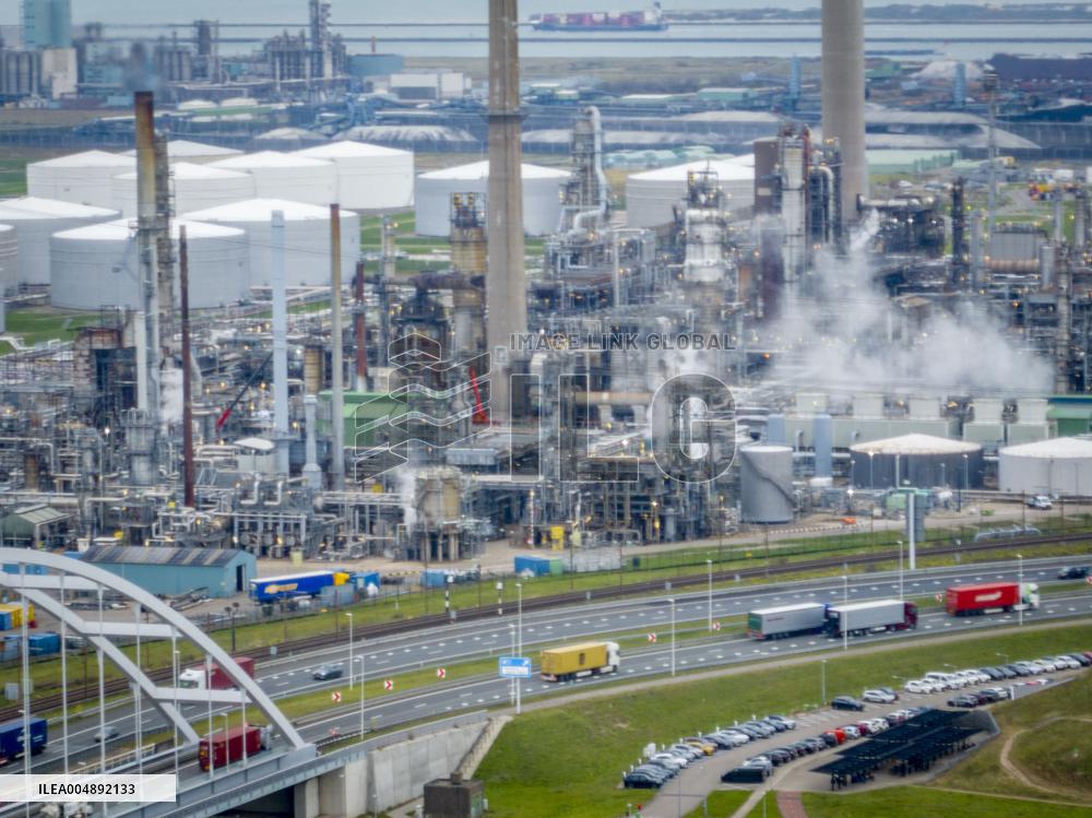 Illustration - Port of Rotterdam - Netherlands