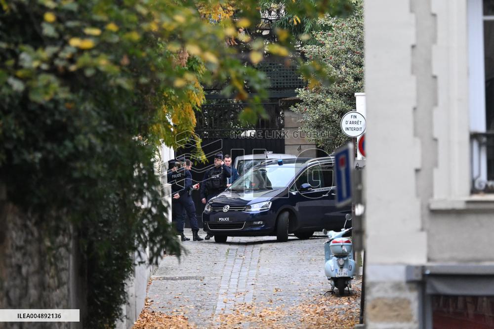 Former French President Nicolas Sarkozy Arriving At His Residence - Paris