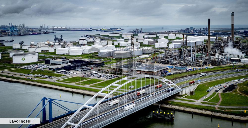 Illustration - Port of Rotterdam - Netherlands