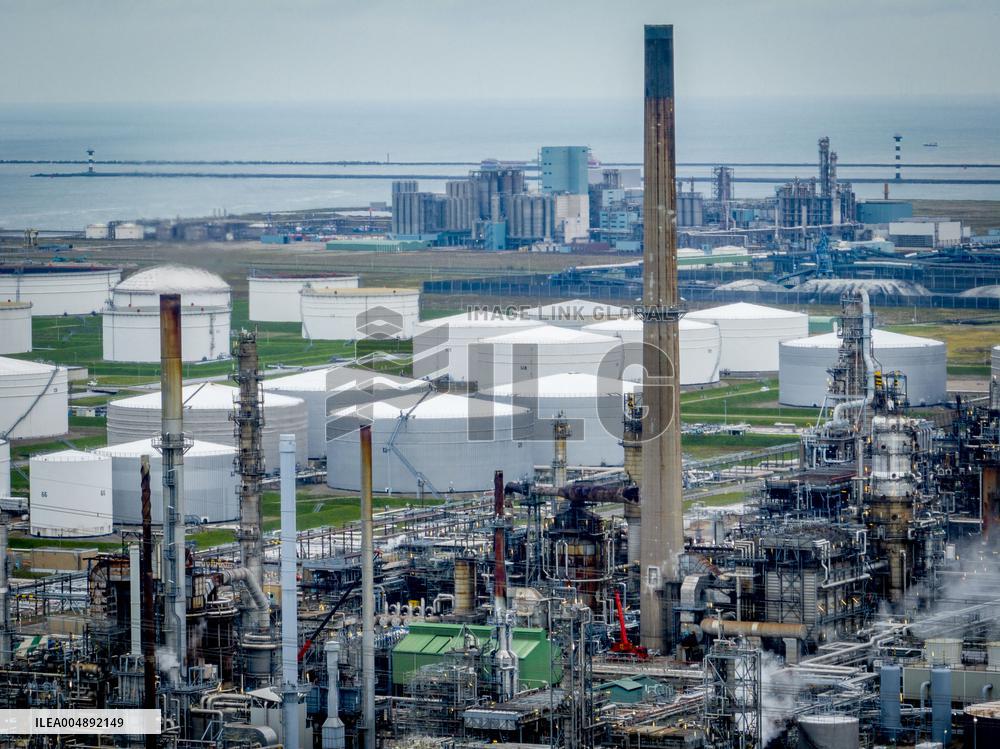 Illustration - Port of Rotterdam - Netherlands