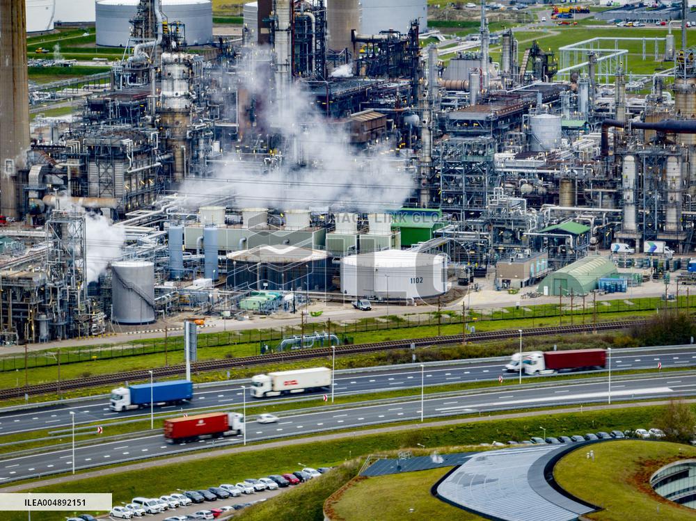 Illustration - Port of Rotterdam - Netherlands