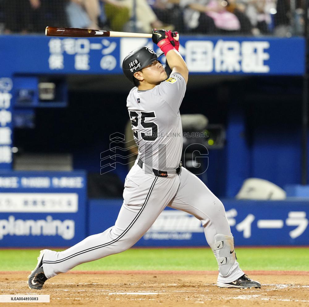 Baseball: Giants slugger Kazuma Okamoto
