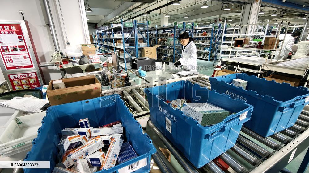 11.11 Online Shopping Logistics Peak