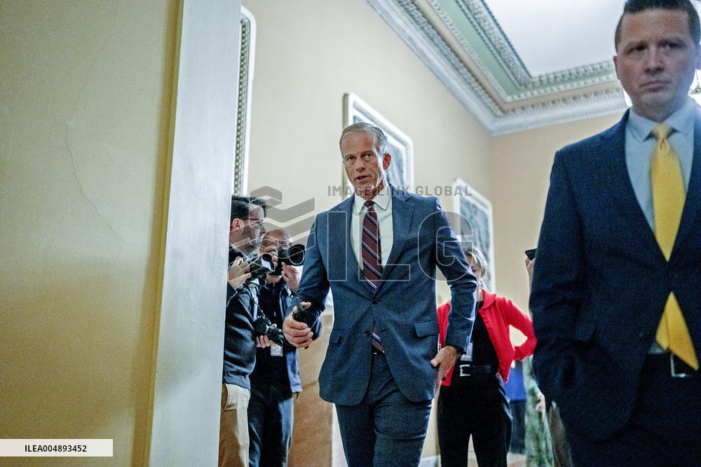 A series of ammendment votes occur to pass the “Continuing Appropriations and Extensions Act, 2026”