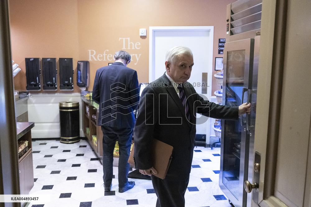 A series of ammendment votes occur to pass the “Continuing Appropriations and Extensions Act, 2026”