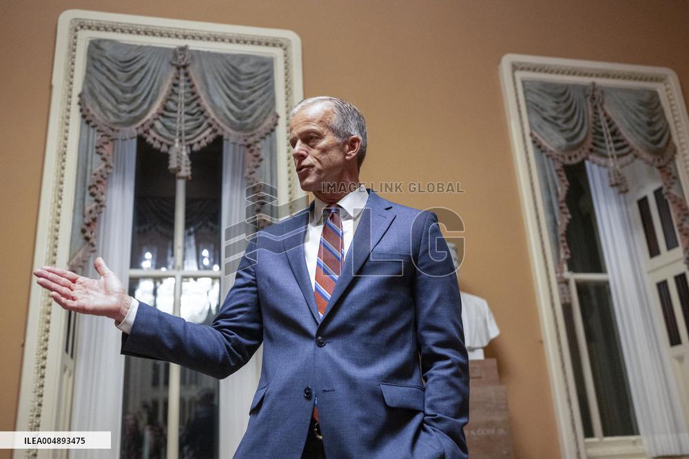 A series of ammendment votes occur to pass the “Continuing Appropriations and Extensions Act, 2026”