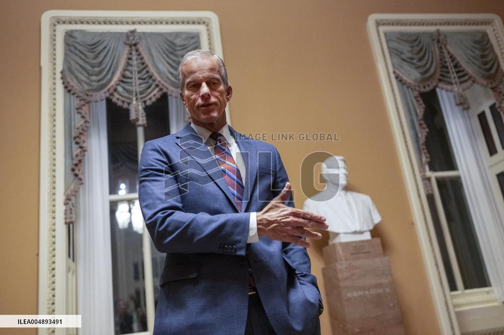 A series of ammendment votes occur to pass the “Continuing Appropriations and Extensions Act, 2026”