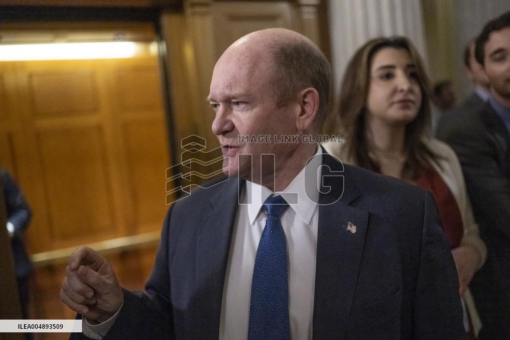 A series of ammendment votes occur to pass the “Continuing Appropriations and Extensions Act, 2026”