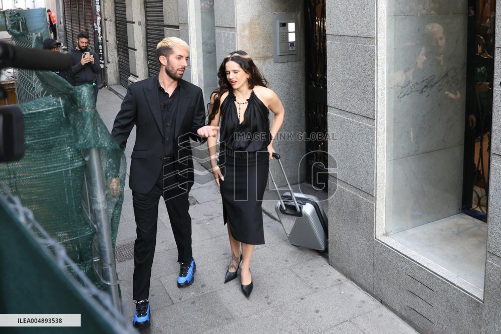 Rosalía and David Broncano on the program La Revuelta - Madrid