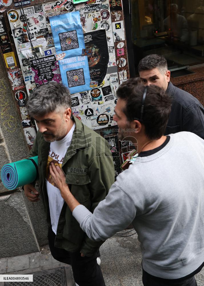 Rosalía and David Broncano on the program La Revuelta - Madrid