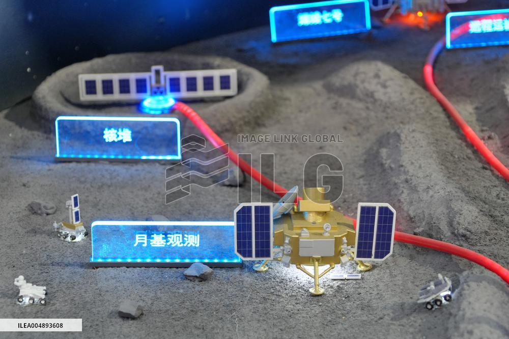 International Lunar Research Station Sand Table