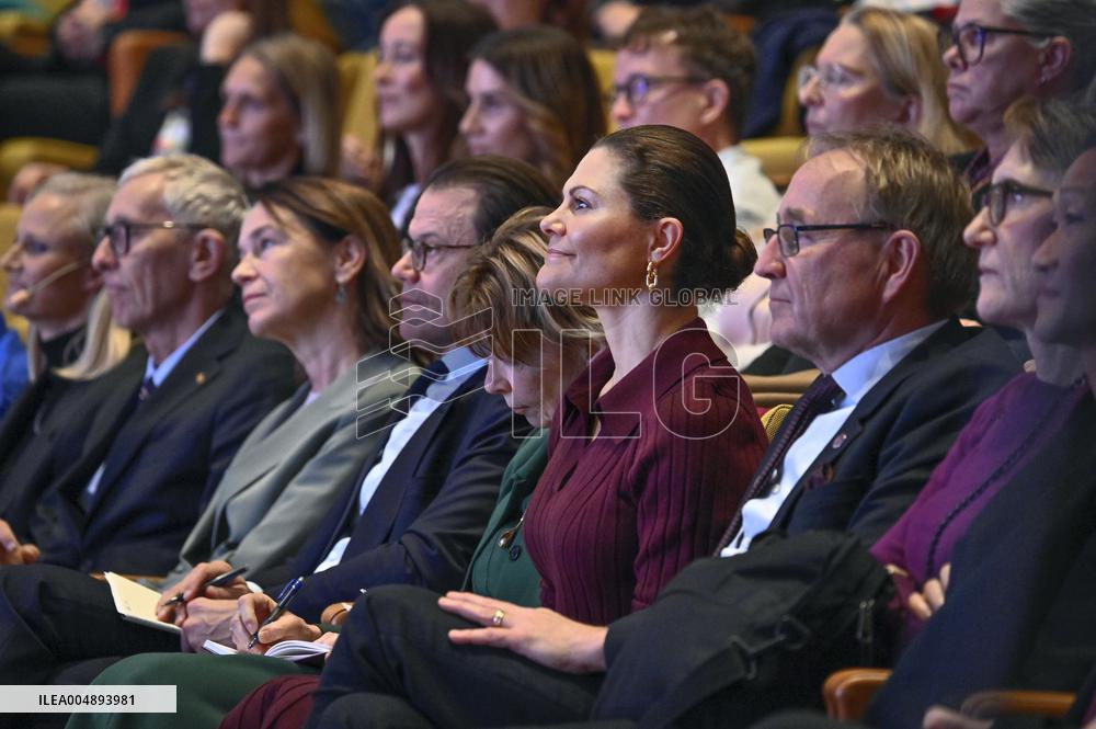 CROWN PRINCESS COUPLE PEP FORUM