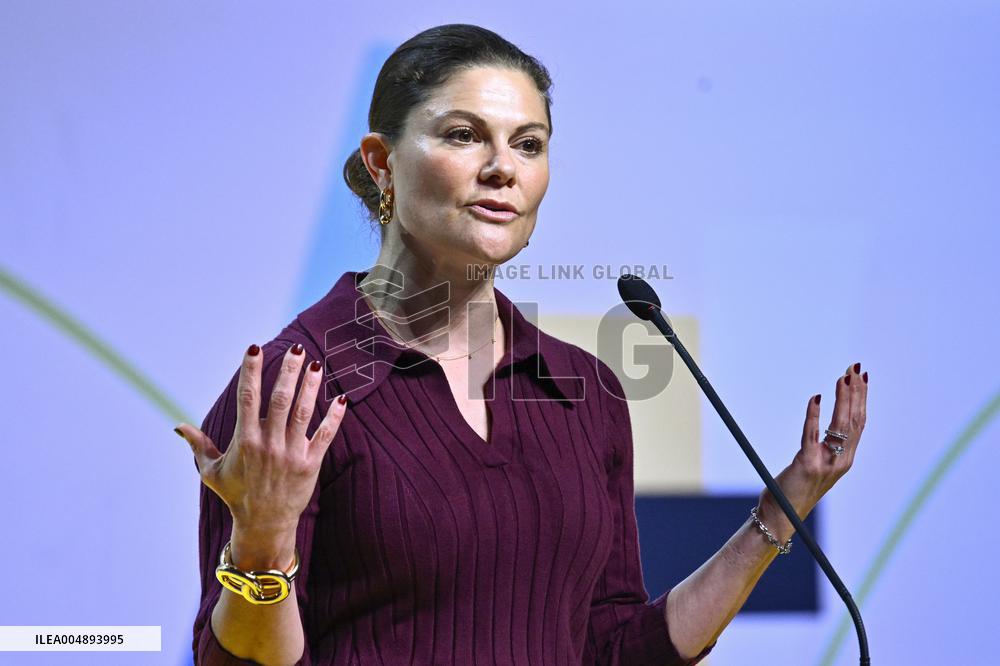 CROWN PRINCESS COUPLE PEP FORUM