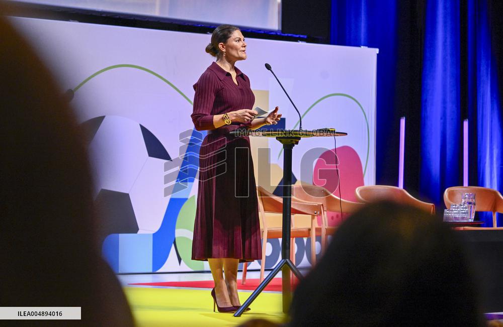 CROWN PRINCESS COUPLE PEP FORUM