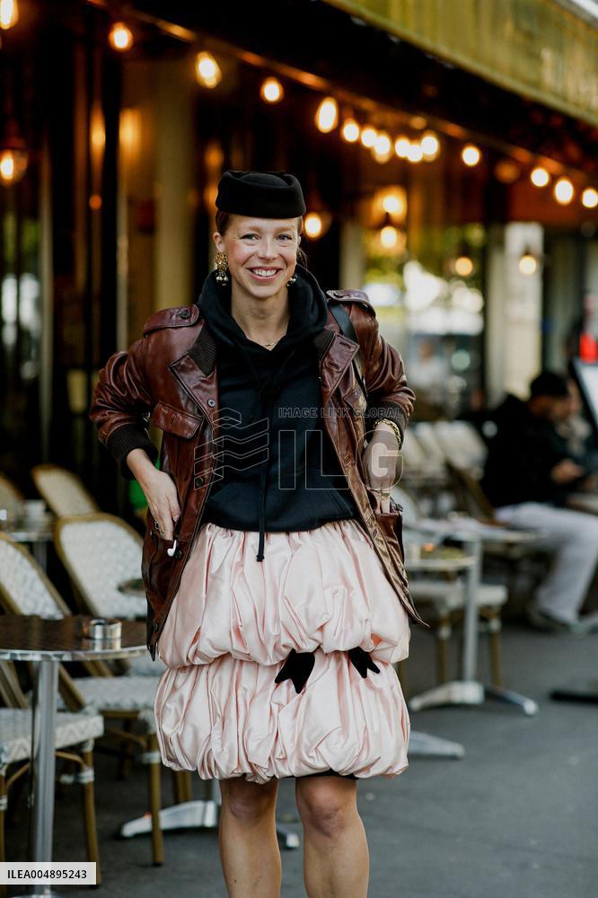 PFW - Mugler Street Style