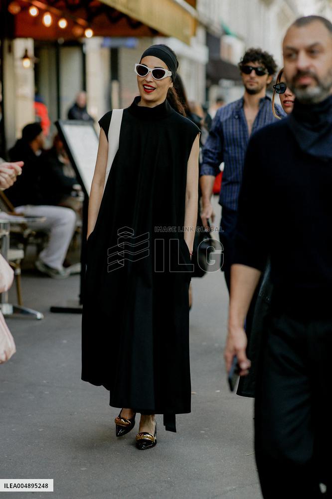 PFW - Mugler Street Style