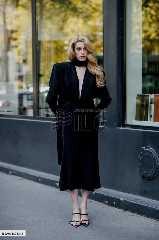 PFW - Mugler Street Style