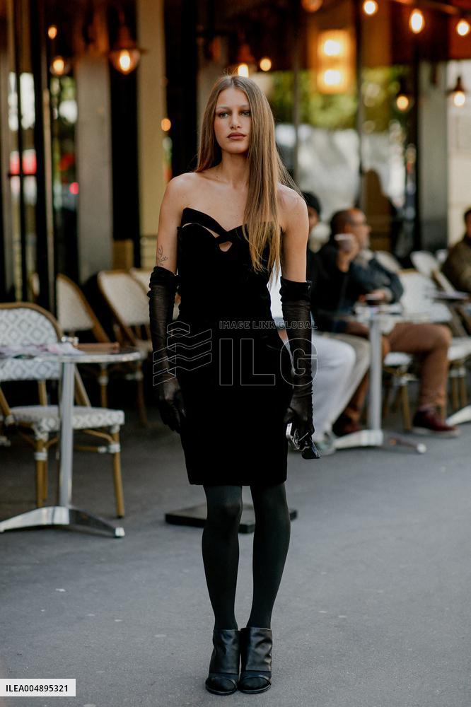 PFW - Mugler Street Style