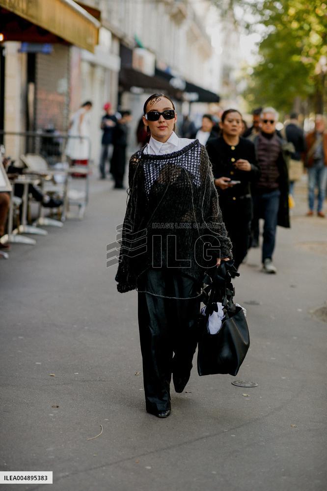 PFW - Mugler Street Style