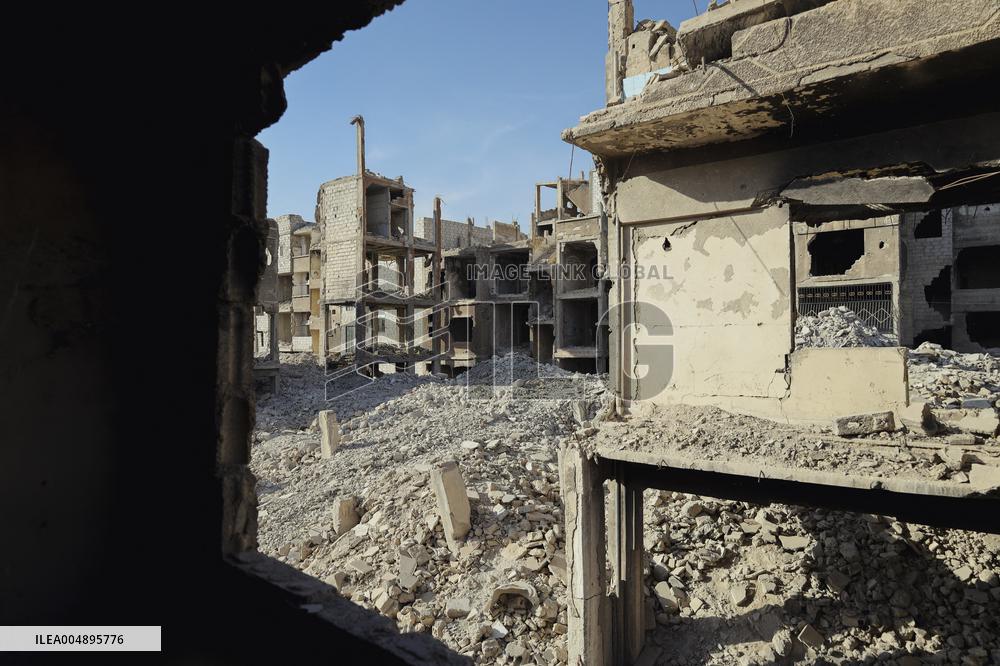 Life Returns to Damascus District - Syria