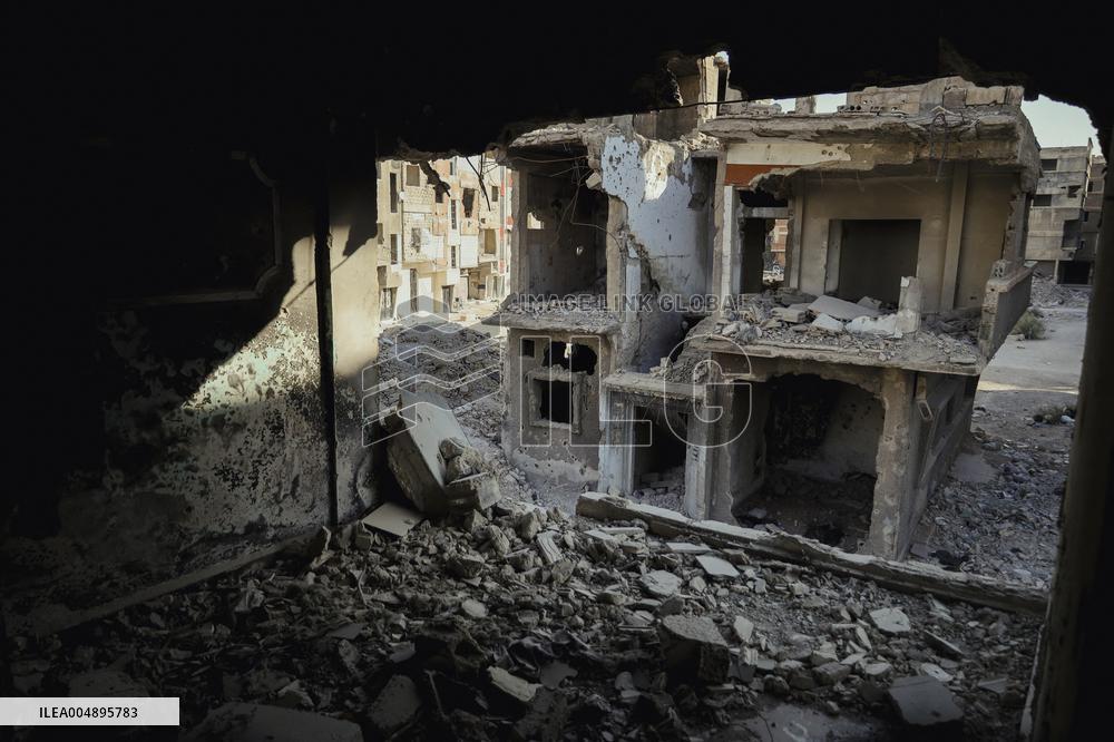 Life Returns to Damascus District - Syria