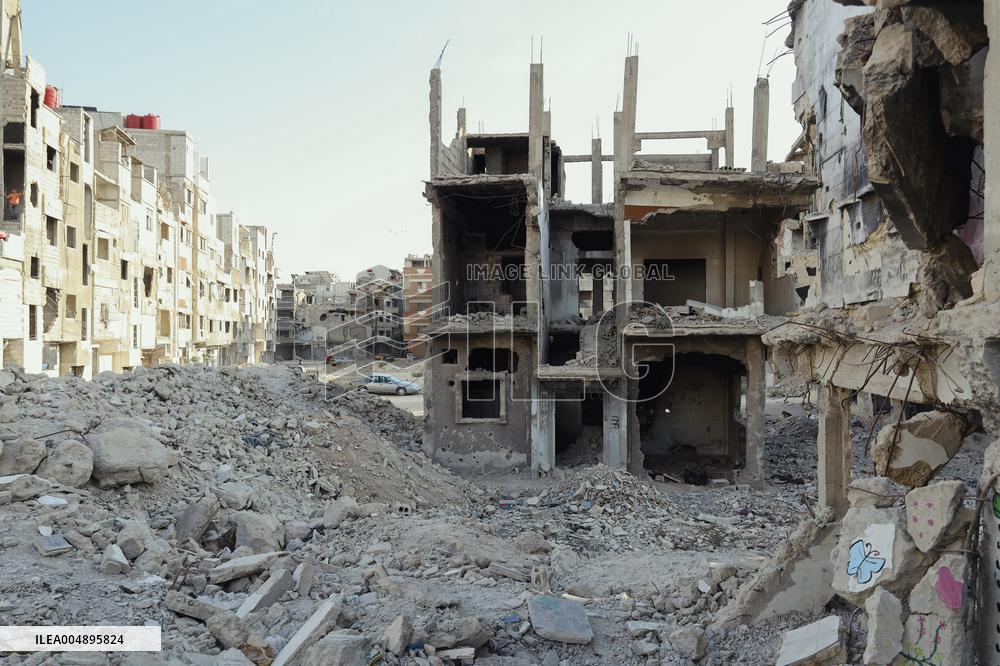 Life Returns to Damascus District - Syria