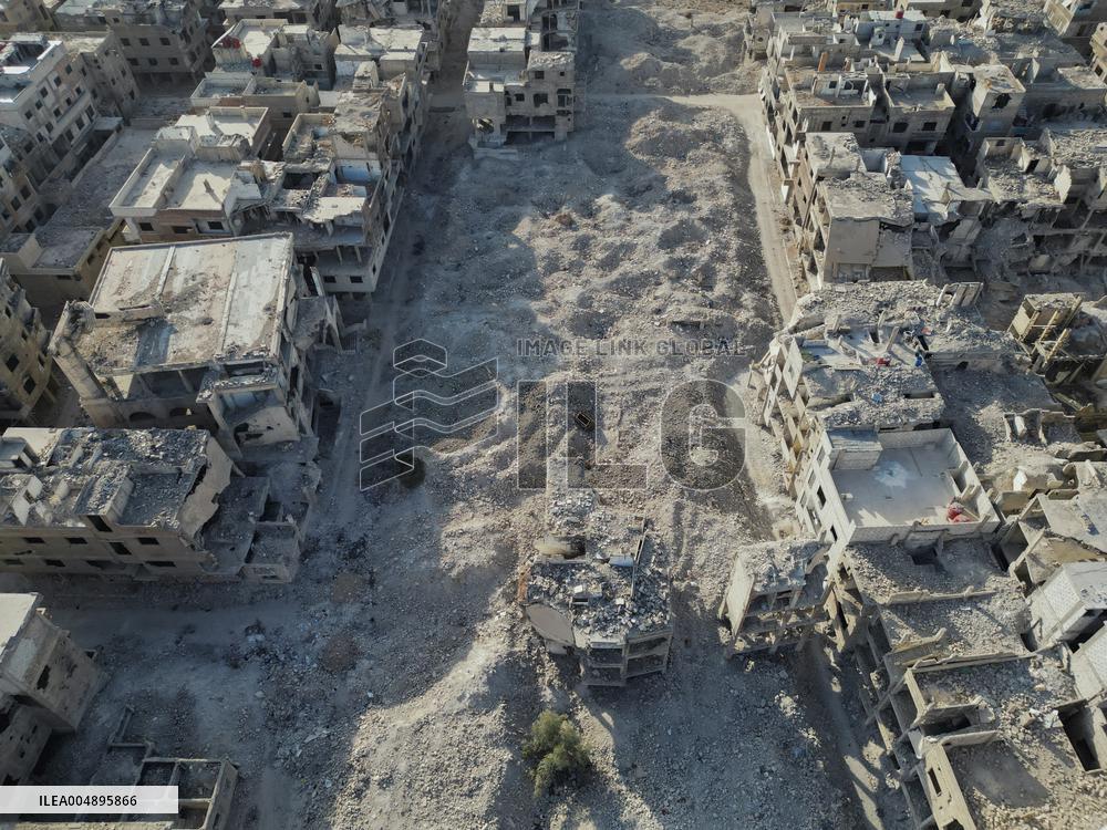 Life Returns to Damascus District - Syria