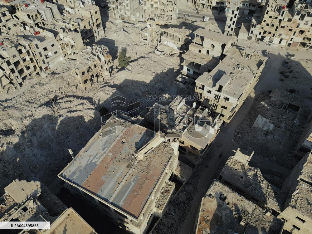 Life Returns to Damascus District - Syria