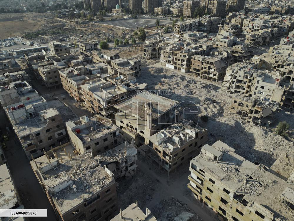 Life Returns to Damascus District - Syria