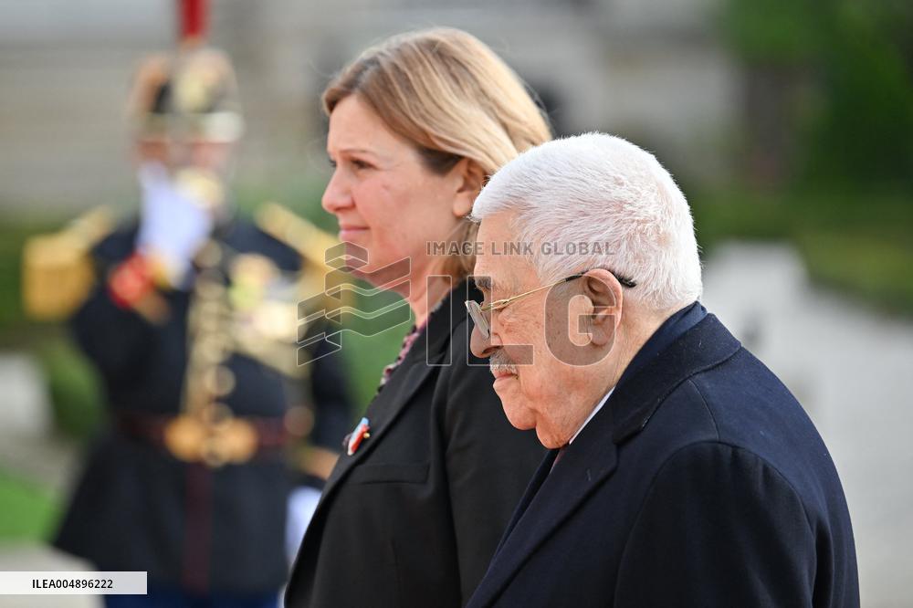 Yael Braun-Pivet Welcomes Mahmoud Abbas At The National Assembly - Paris