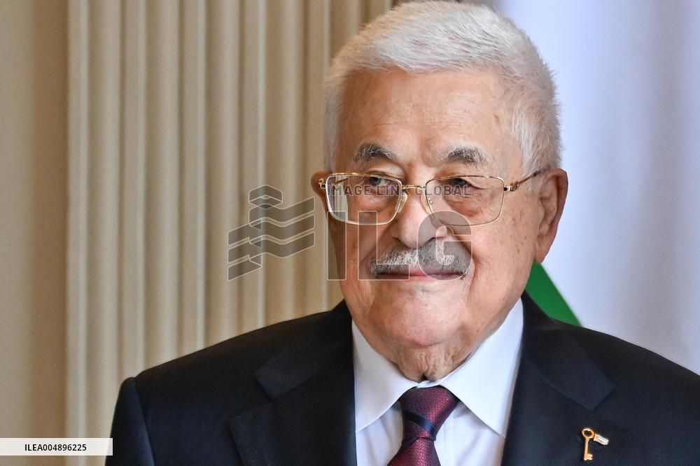 Yael Braun-Pivet Welcomes Mahmoud Abbas At The National Assembly - Paris