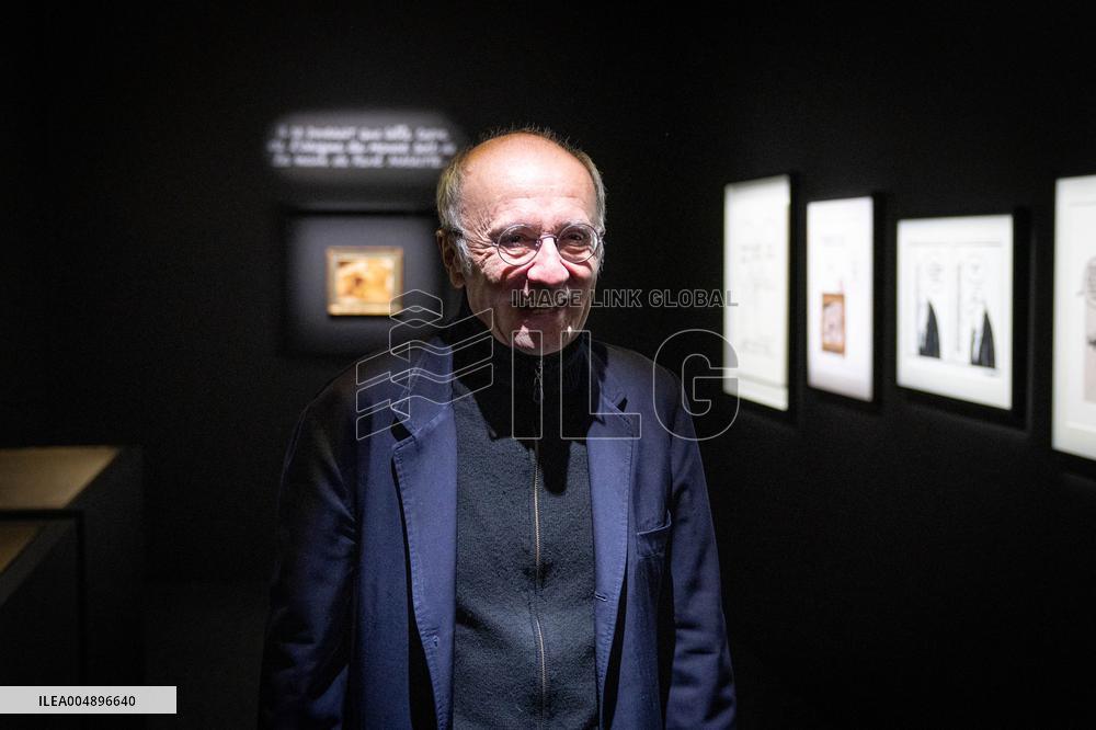 Exhibition of Philippe Geluck - Paris AJ