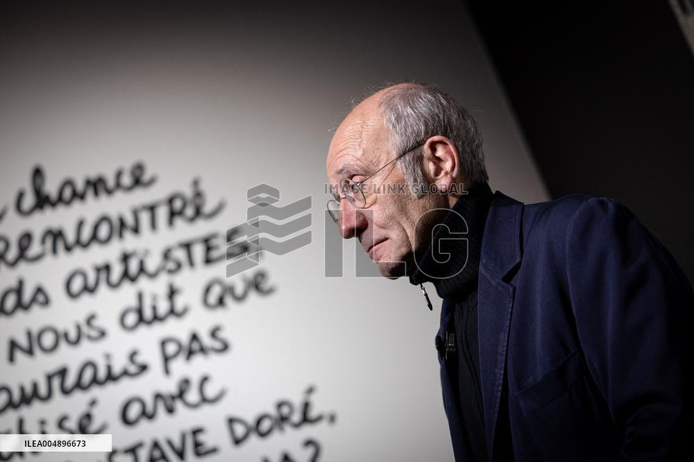 Exhibition of Philippe Geluck - Paris AJ