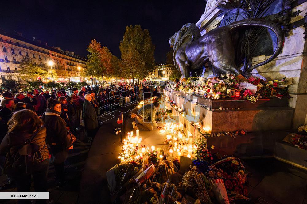 Tribute to November 13 at Republique Square - Paris