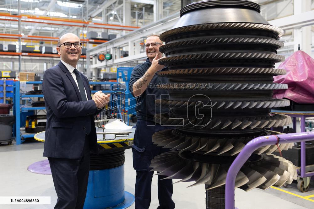 Sebastien Martin visits Air France Industries site - Orly