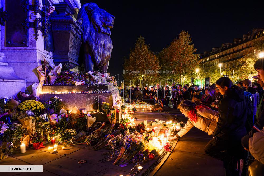 Tribute to November 13 at Republique Square - Paris