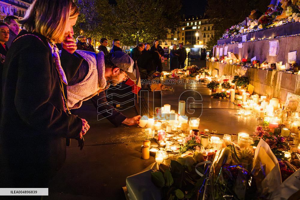 Tribute to November 13 at Republique Square - Paris