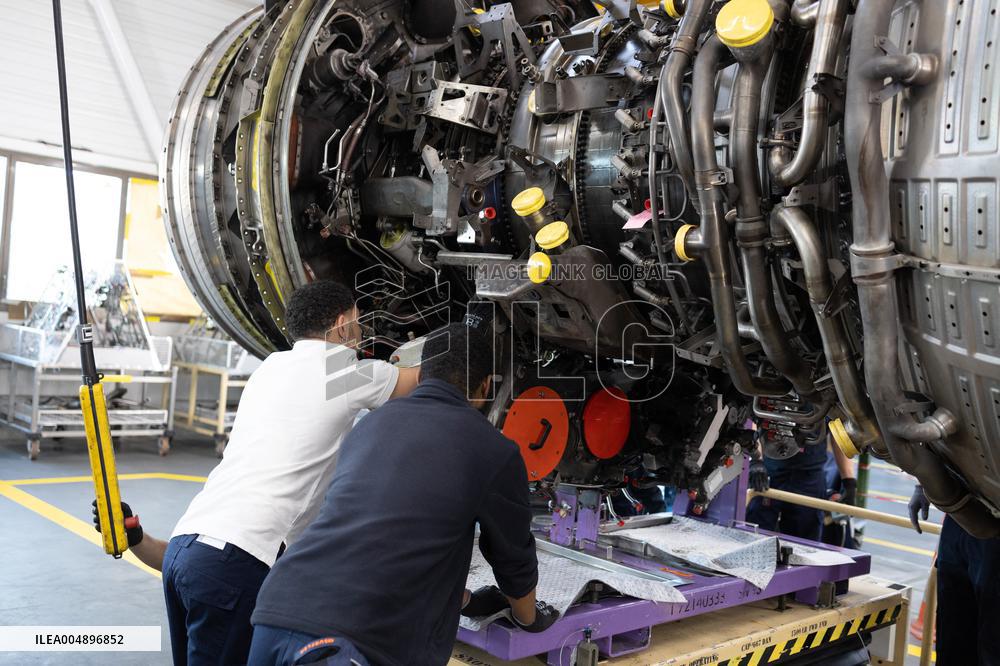 Aircraft Engines Maintenance at Air France Industries site - Orly