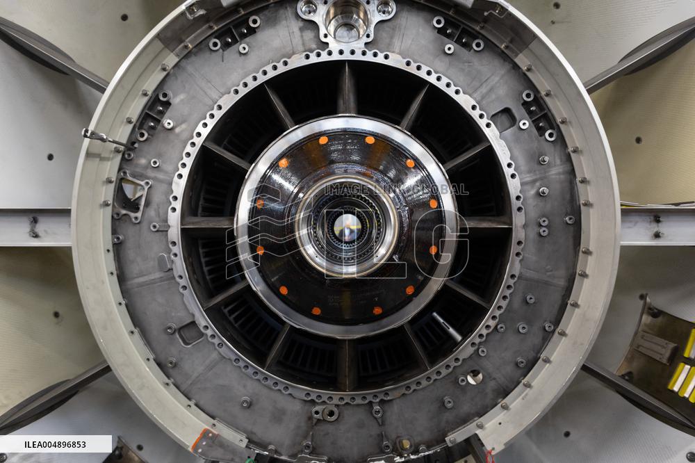 Aircraft Engines Maintenance at Air France Industries site - Orly